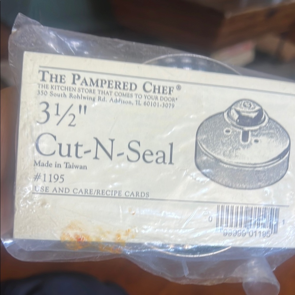The Pampered Chef Cut-N-Seal